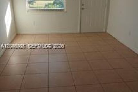Copropriété à louer à Miami, Floride: 2 chambres № 2357602 - photo 3