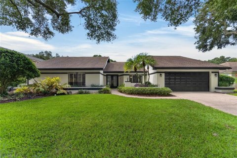 House in Tampa, Florida 4 bedrooms, 258.73 sq.m. № 2199394