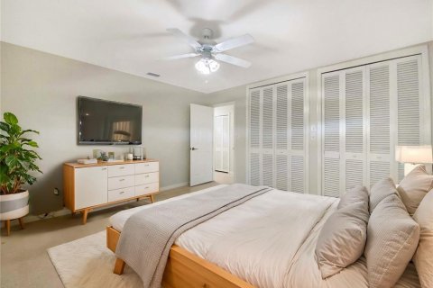 House in Apollo Beach, Florida 2 bedrooms, 153.29 sq.m. № 1582486 - photo 4