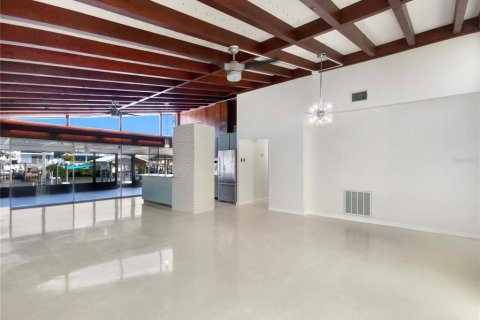 House in Apollo Beach, Florida 2 bedrooms, 153.29 sq.m. № 1582486 - photo 3