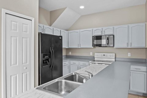 Adosado en venta en Clermont, Florida, 3 dormitorios, 139.63 m2 № 1855584 - foto 6