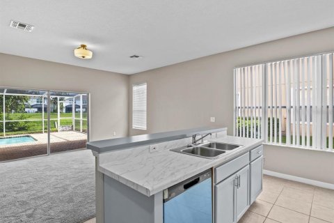 Adosado en venta en Clermont, Florida, 3 dormitorios, 139.63 m2 № 1855584 - foto 8