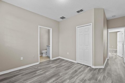 Adosado en venta en Clermont, Florida, 3 dormitorios, 139.63 m2 № 1855584 - foto 20