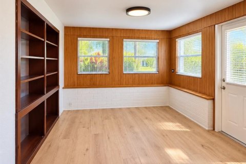 Villa ou maison à vendre à Largo, Floride: 3 chambres, 119.57 m2 № 2405210 - photo 3