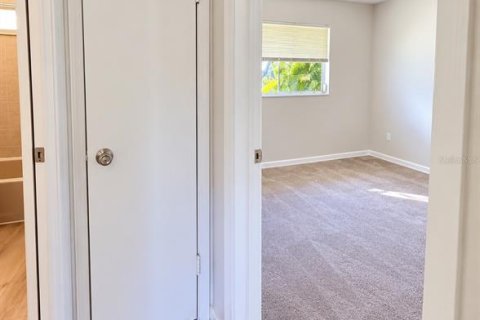 Villa ou maison à vendre à Largo, Floride: 3 chambres, 119.57 m2 № 2405210 - photo 4