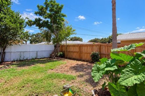 Villa ou maison à vendre à Largo, Floride: 3 chambres, 119.57 m2 № 2405210 - photo 11