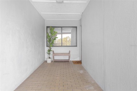Condo in Tampa, Florida, 3 bedrooms  № 2141053 - photo 9