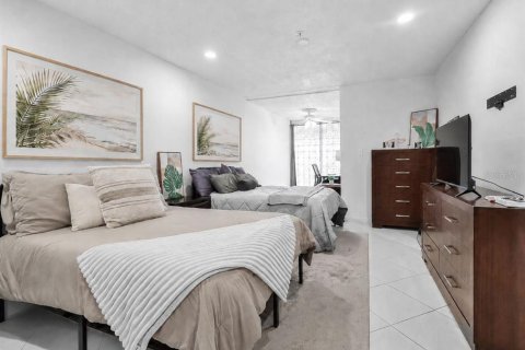 Condo in Tampa, Florida, 3 bedrooms  № 2141053 - photo 27