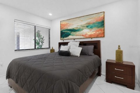 Condo in Tampa, Florida, 3 bedrooms  № 2141053 - photo 18