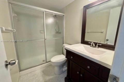 Снять в аренду кондоминиум в Окленд-Парк, Флорида 2 спальни, 97.55м2, № 1819698 - фото 21