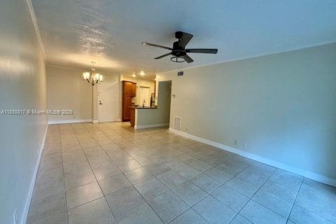 Снять в аренду кондоминиум в Окленд-Парк, Флорида 2 спальни, 97.55м2, № 1819698 - фото 16