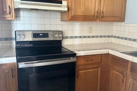 Condo in Miami, Florida, 3 bedrooms  № 1766919 - photo 9