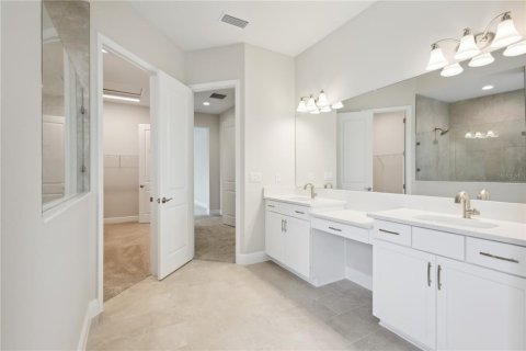 Casa en venta en Riverview, Florida, 5 dormitorios, 362.23 m2 № 1847447 - foto 9