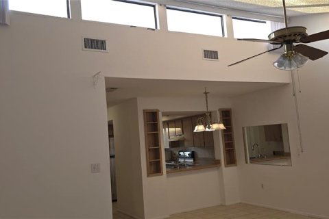 House in Holiday, Florida 2 bedrooms, 104.79 sq.m. № 1885691 - photo 28
