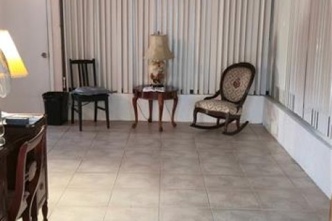 House in Holiday, Florida 2 bedrooms, 104.79 sq.m. № 1885691 - photo 13