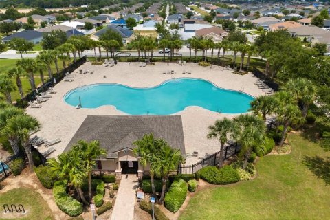 House in Haines City, Florida 4 bedrooms, 210.98 sq.m. № 1767613 - photo 27