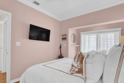 House in Jupiter, Florida 3 bedrooms, 222.41 sq.m. № 2344217 - photo 25