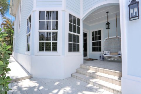 House in Jupiter, Florida 3 bedrooms, 222.41 sq.m. № 2344217 - photo 3