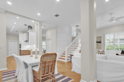 House in Jupiter, Florida 3 bedrooms, 222.41 sq.m. № 2344217 - photo 9