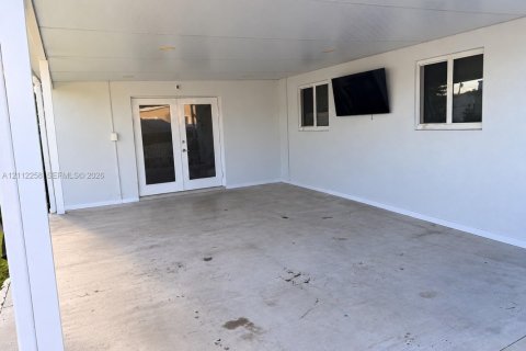 Villa ou maison à vendre à Miami, Floride: 3 chambres, 150.78 m2 № 2432538 - photo 5
