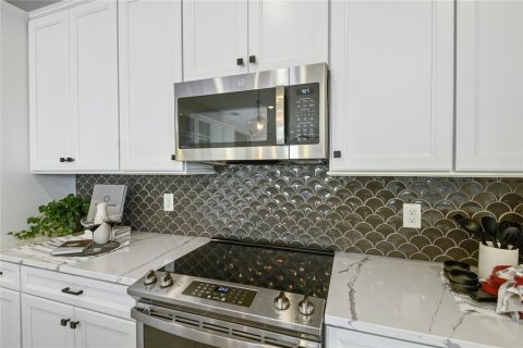Villa ou maison à vendre à Lake Hamilton, Floride: 5 chambres, 281.49 m2 № 2091771 - photo 8