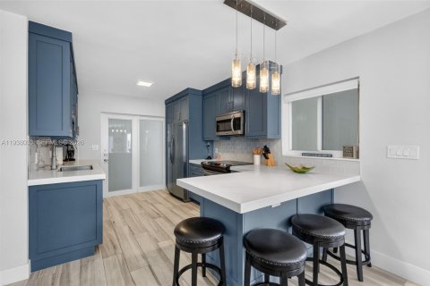 Купить кондоминиум в Хиллсборо-Бич, Флорида 2 спальни, 91.04м2, № 1996191 - фото 10