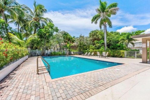 Купить кондоминиум в Хиллсборо-Бич, Флорида 2 спальни, 91.04м2, № 1996191 - фото 30