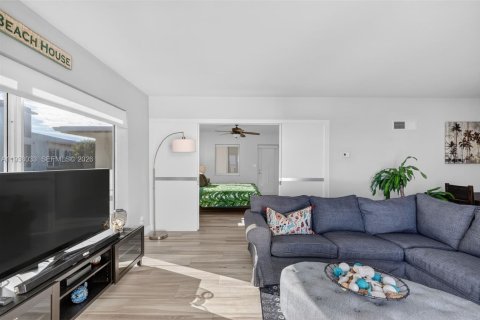 Купить кондоминиум в Хиллсборо-Бич, Флорида 2 спальни, 91.04м2, № 1996191 - фото 8