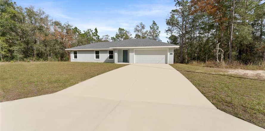 House in Citrus Springs, Florida 3 bedrooms, 149.29 sq.m. № 2157525