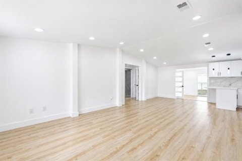 Casa en venta en Venice, Florida, 4 dormitorios, 170.94 m2 № 2316524 - foto 13