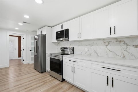 Casa en venta en Venice, Florida, 4 dormitorios, 170.94 m2 № 2316524 - foto 22