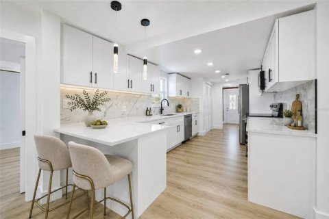 Casa en venta en Venice, Florida, 4 dormitorios, 170.94 m2 № 2316524 - foto 17