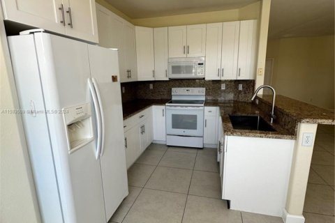 Touwnhouse à vendre à Doral, Floride: 4 chambres, 175.96 m2 № 1861849 - photo 21