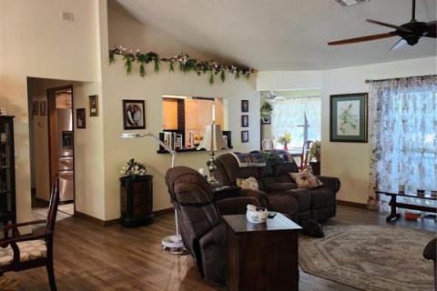 Casa en venta en Citrus Springs, Florida, 3 dormitorios, 159.42 m2 № 1598707 - foto 7