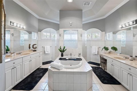Casa en venta en New Port Richey, Florida, 3 dormitorios, 236.71 m2 № 1910760 - foto 22