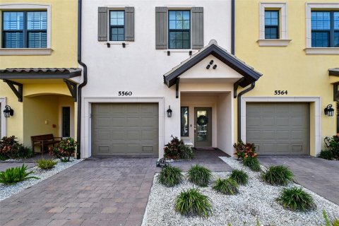Townhouse in Sarasota, Florida 3 bedrooms, 169.55 sq.m. № 2108067