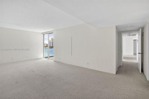 Снять в аренду кондоминиум в Авентура, Флорида 2 спальни, 155.8м2, № 2000409 - фото 20