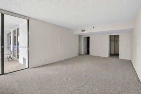 Снять в аренду кондоминиум в Авентура, Флорида 2 спальни, 155.8м2, № 2000409 - фото 21