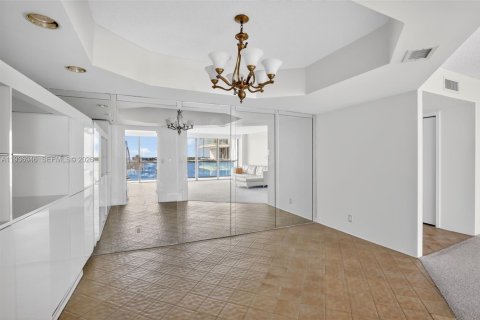 Снять в аренду кондоминиум в Авентура, Флорида 2 спальни, 155.8м2, № 2000409 - фото 10