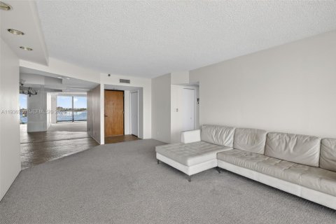 Снять в аренду кондоминиум в Авентура, Флорида 2 спальни, 155.8м2, № 2000409 - фото 5