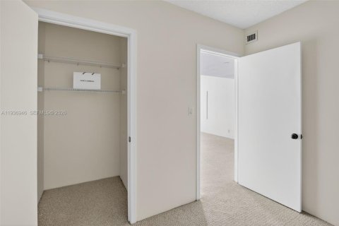 Снять в аренду кондоминиум в Авентура, Флорида 2 спальни, 155.8м2, № 2000409 - фото 29