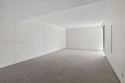 Снять в аренду кондоминиум в Авентура, Флорида 2 спальни, 155.8м2, № 2000409 - фото 19