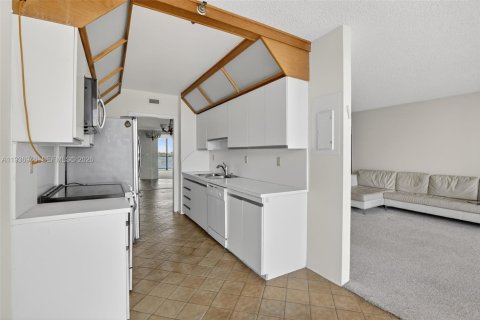 Снять в аренду кондоминиум в Авентура, Флорида 2 спальни, 155.8м2, № 2000409 - фото 16