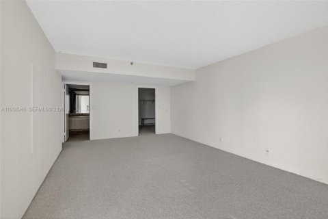 Снять в аренду кондоминиум в Авентура, Флорида 2 спальни, 155.8м2, № 2000409 - фото 22