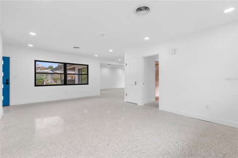 Villa ou maison à vendre à Orlando, Floride: 3 chambres, 144.93 m2 № 2215586 - photo 7