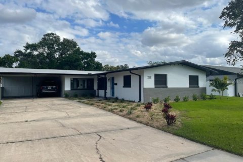 Villa ou maison à vendre à Orlando, Floride: 3 chambres, 144.93 m2 № 2215586 - photo 2