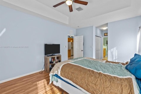 Villa ou maison à vendre à Port St. Lucie, Floride: 4 chambres, 191.84 m2 № 1922221 - photo 16