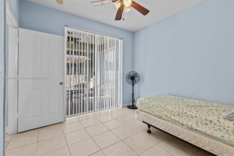 Villa ou maison à vendre à Port St. Lucie, Floride: 4 chambres, 191.84 m2 № 1922221 - photo 27