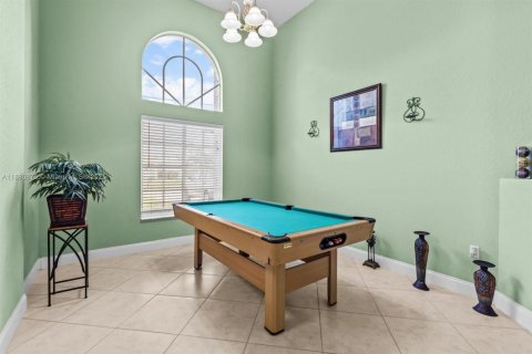 Villa ou maison à vendre à Port St. Lucie, Floride: 4 chambres, 191.84 m2 № 1922221 - photo 5