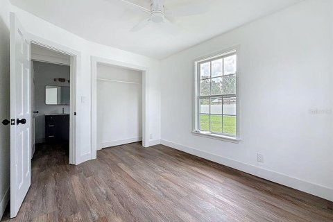 House in Saint Petersburg, Florida 3 bedrooms, 128.21 sq.m. № 1900827 - photo 29